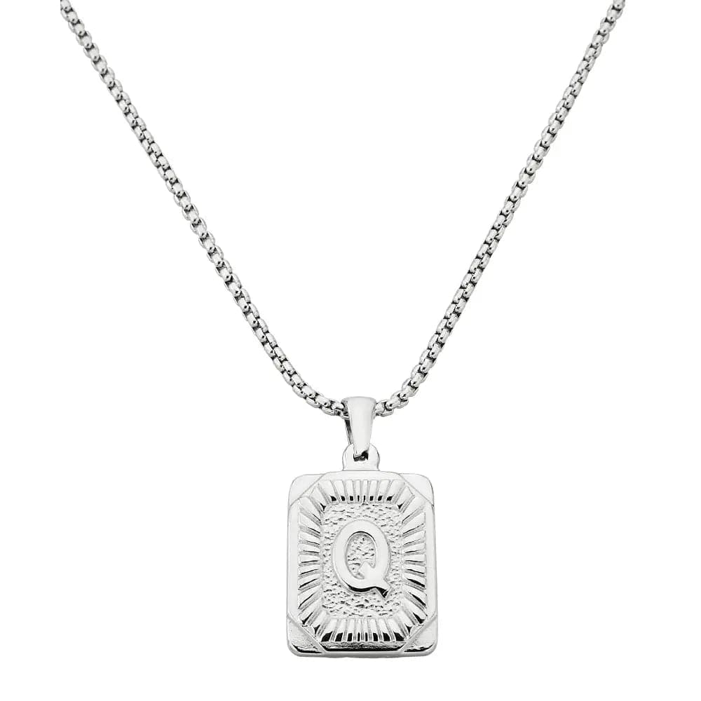 Lost Letter-q Necklace Silver - Halsketten | L’amotion