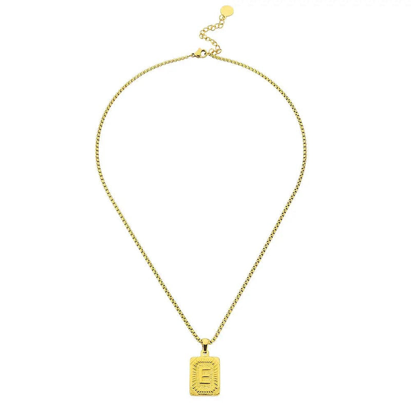 Lost Letter-e Necklace Gold - Halsketten | L’amotion