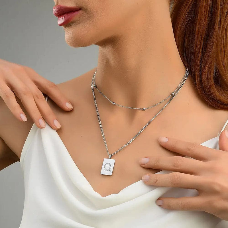 Sero Letter-q Necklace Silver - Halsketten | L’amotion